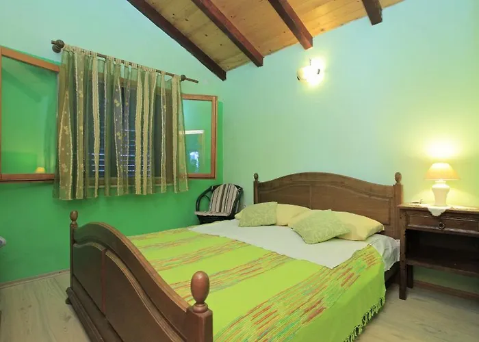 Holiday home Seaside House Cove Gabrica, Korcula - 24573 *